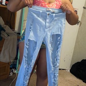 Ripped skinny jeans